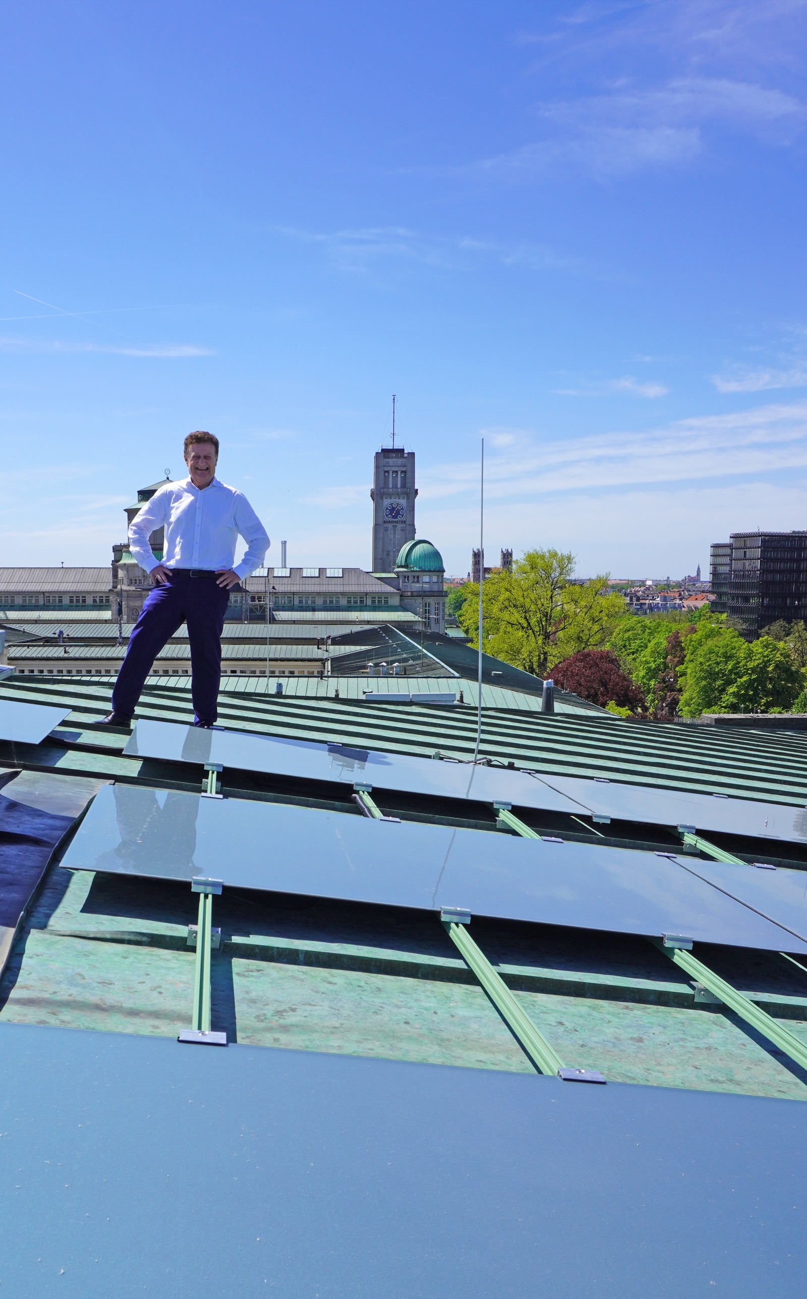 Generaldirektor Wolfgang M. Heckl auf dem Dach des Forums der Zukunft